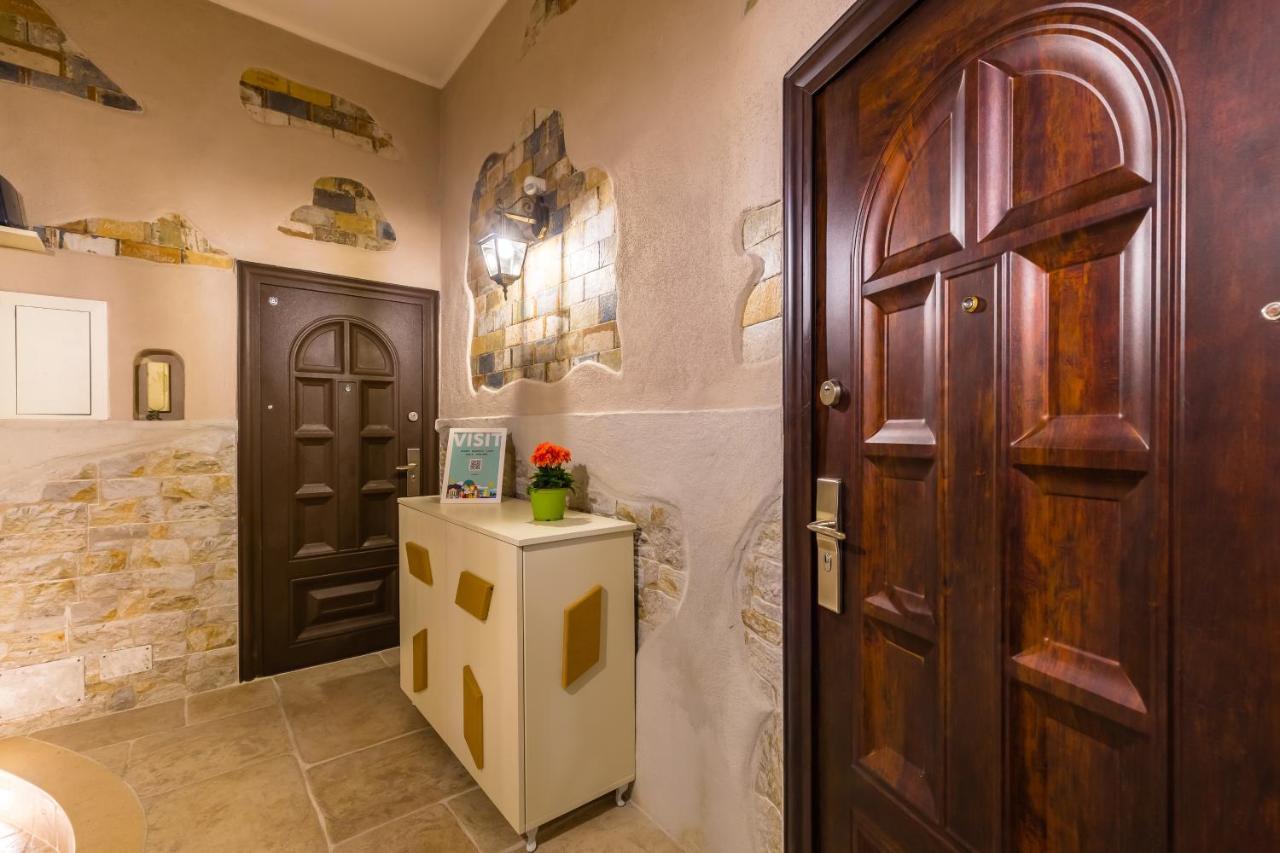 Gelso Complex Studios And Flat By Napoliapartments エクステリア 写真