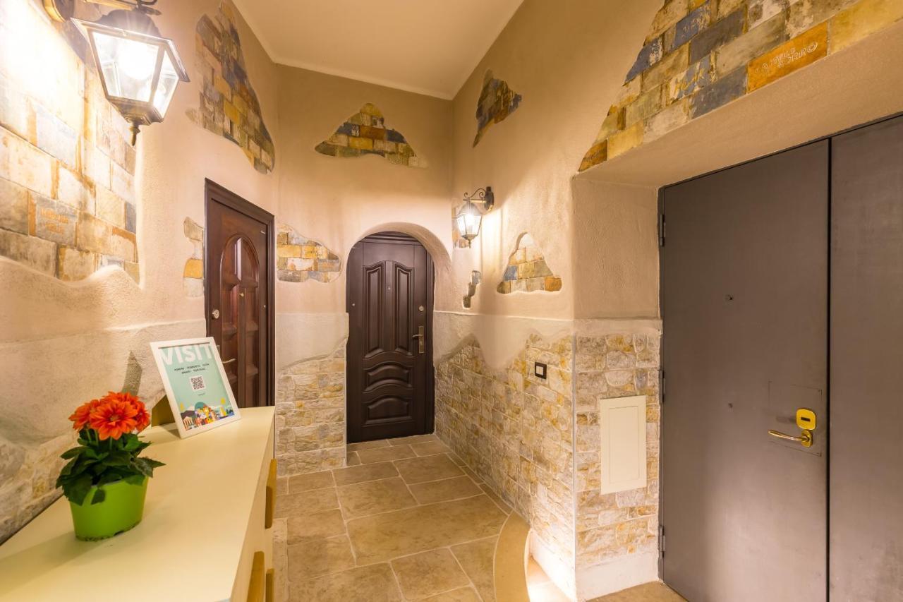 Gelso Complex Studios And Flat By Napoliapartments エクステリア 写真