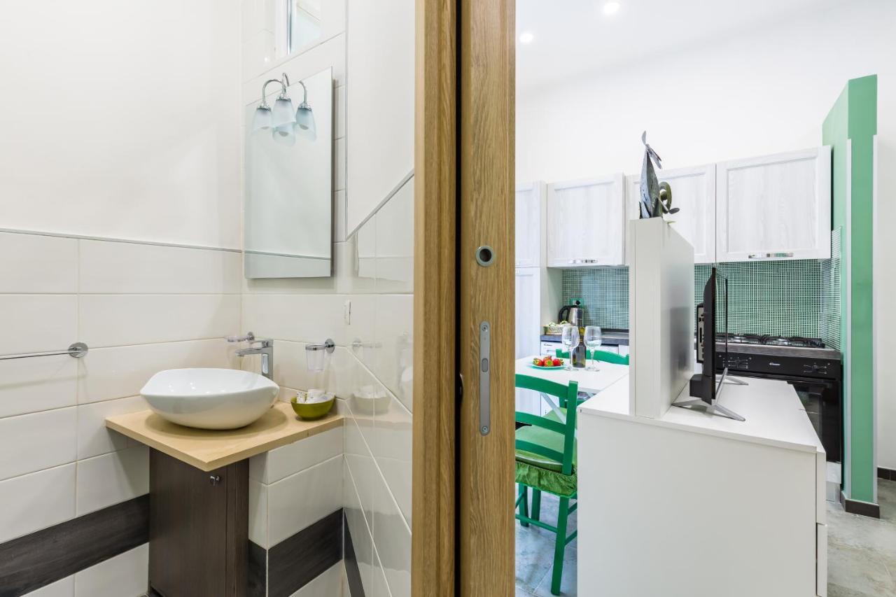 Gelso Complex Studios And Flat By Napoliapartments エクステリア 写真