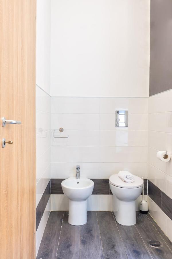 Gelso Complex Studios And Flat By Napoliapartments エクステリア 写真