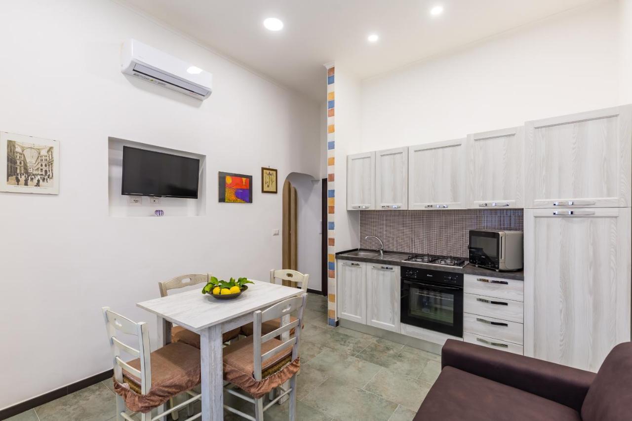 Gelso Complex Studios And Flat By Napoliapartments エクステリア 写真