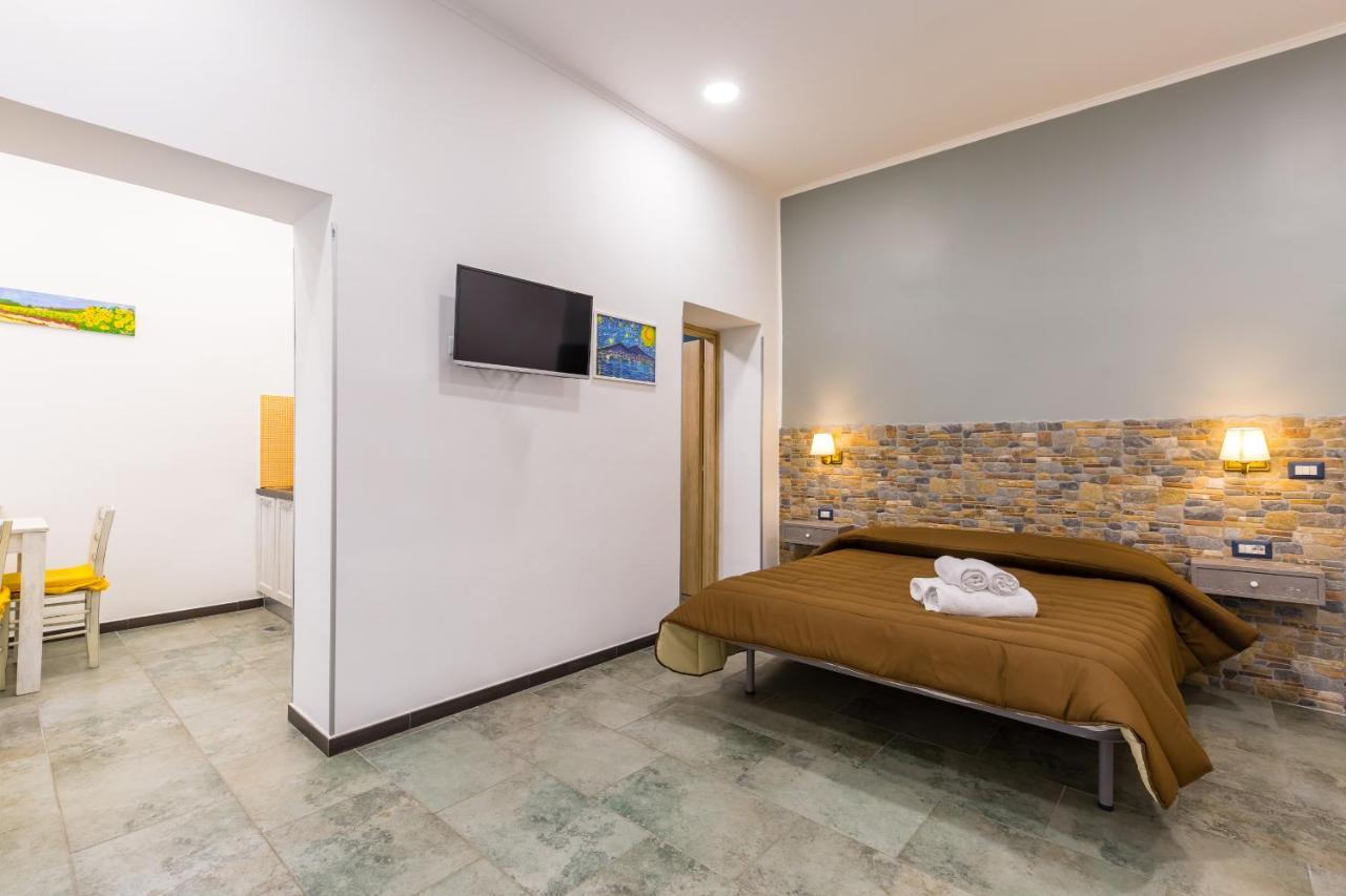 Gelso Complex Studios And Flat By Napoliapartments エクステリア 写真